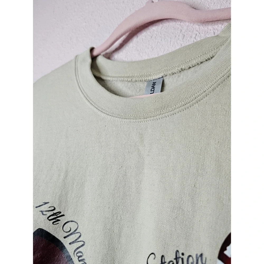 Gildan Texas A&M Aggies Gig Em Bow Reveille Sweatshirt Tan Womens 2XL Cozy Warm